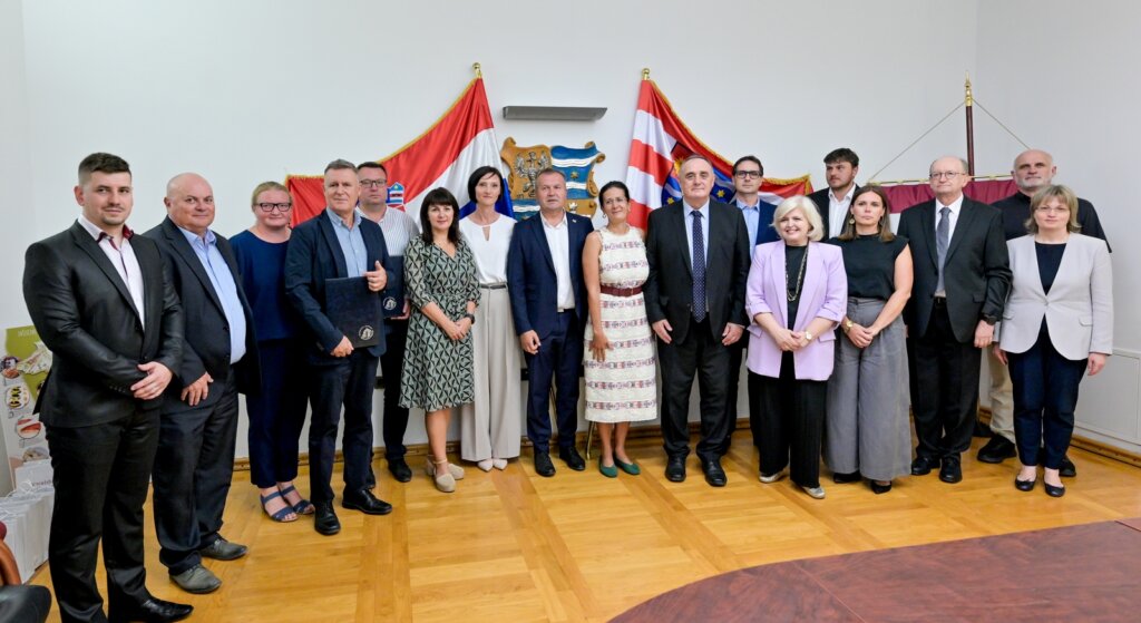 Potpisivanje Ugovora (7)