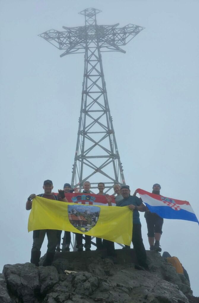 Whatsapp Image 2025 08 11 At 20.58.29 671x1024