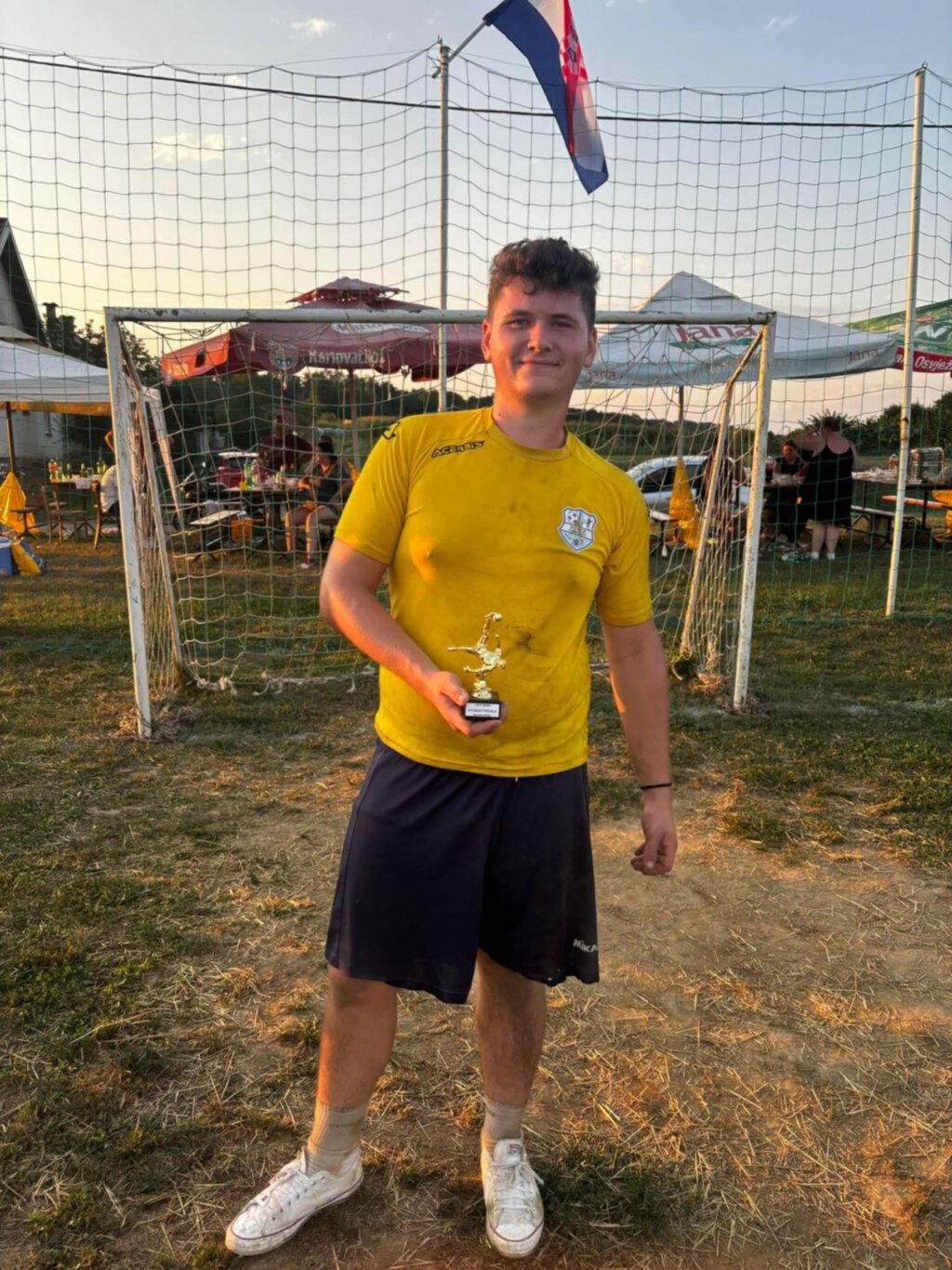 Att.vqi1hsen1yynar5j8xyxgyhr9zxhary8d0zxmow2b4g