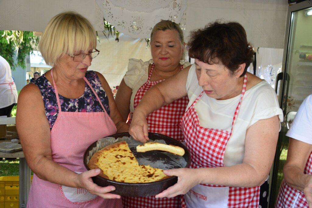 F405b14b 3f75 4c90 Be4a A6608be26c3c