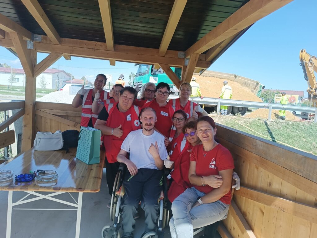 Održana akcija čišćenja preuređenog doma za Zorana iz Luke