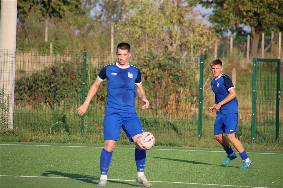 NOGOMET – ELITNA ŽNL Derbi Tomislav Radnika i Tehničara te Tomislav Drnja i Mladosti Kloštar