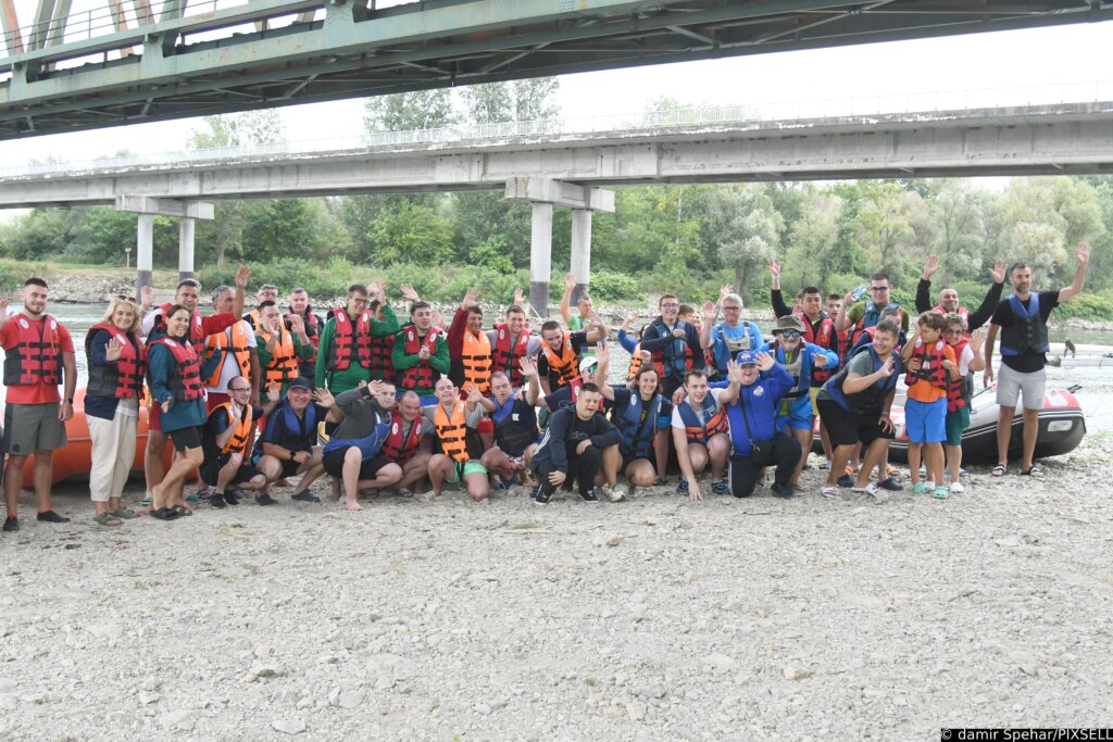 [VIDEO] Na Dravi održan rafting za djecu s teškoćama u razvoju