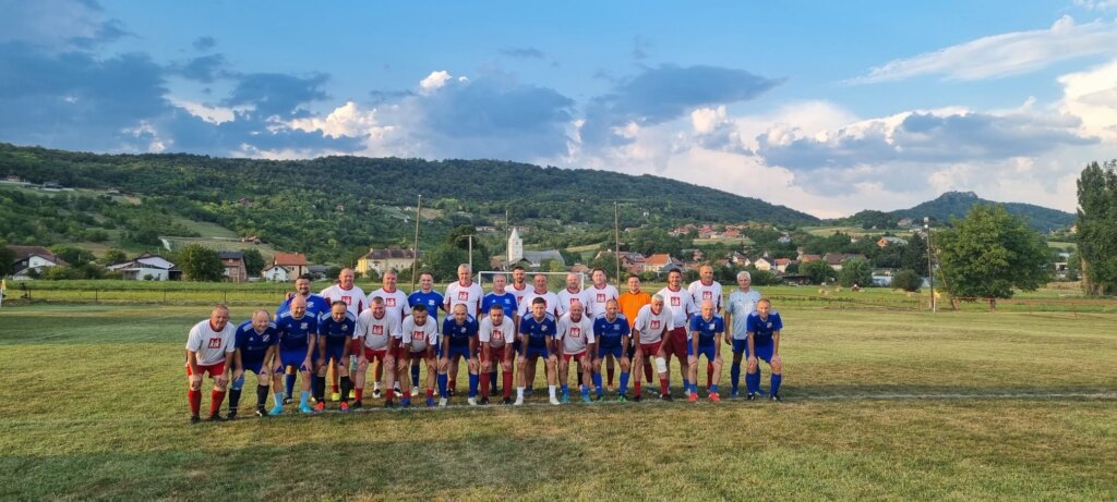 NOGOMET Tradicionalnu utakmicu odigrali nogometaši iz Gornje Rijeke i Svetog Ivana Žabna