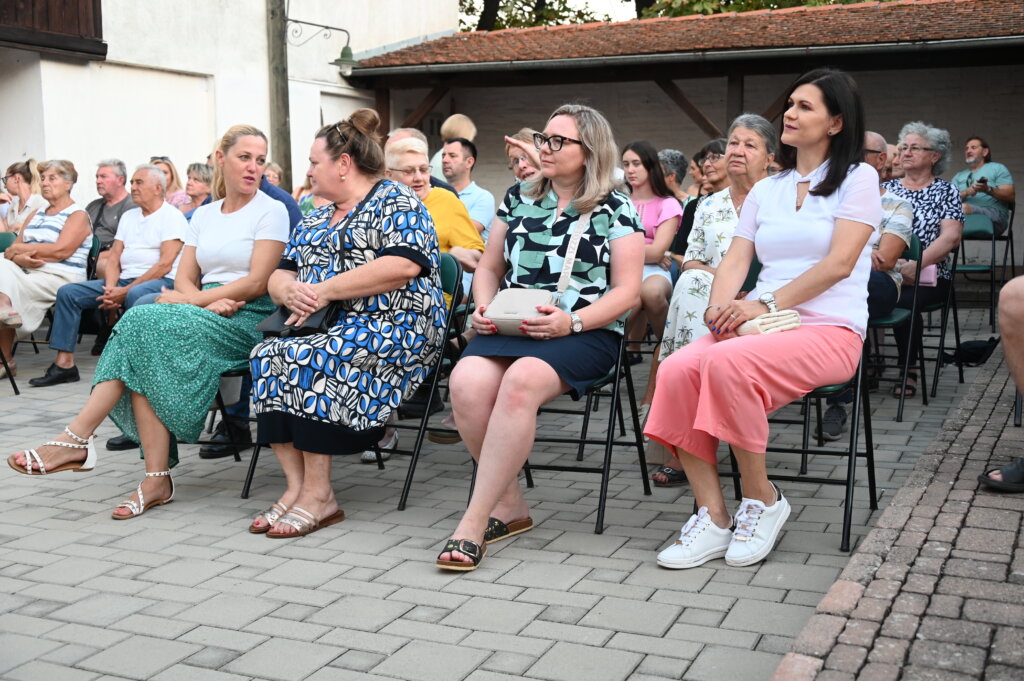 Tambura Pod Ljetnim Nebom (1)