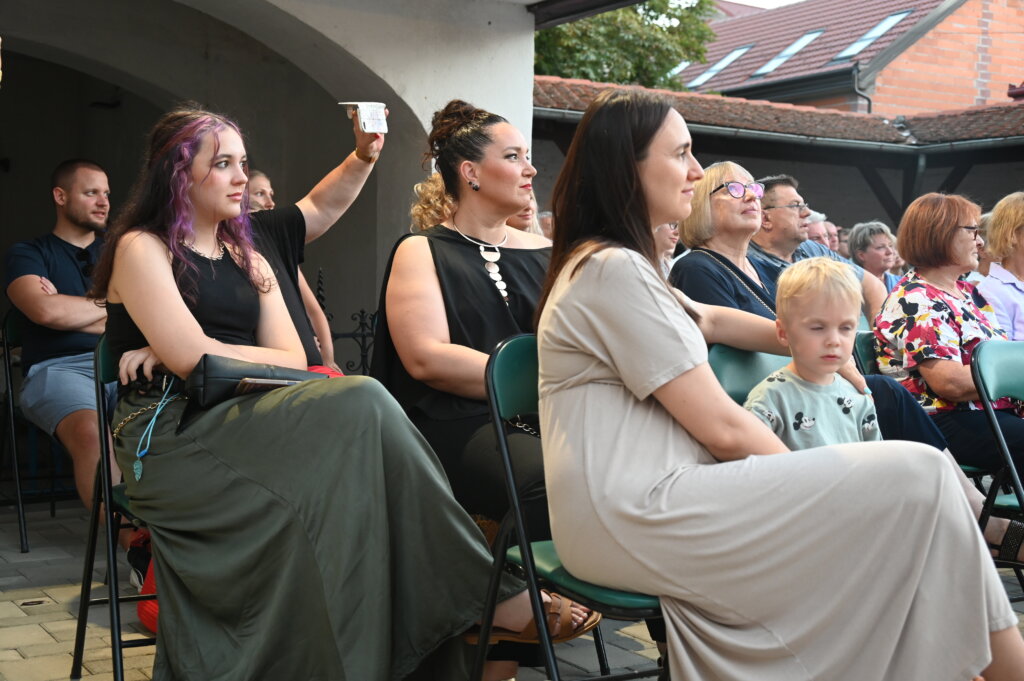 Tambura Pod Ljetnim Nebom (4)