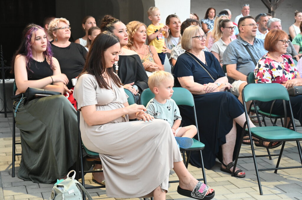 Tambura Pod Ljetnim Nebom (6)