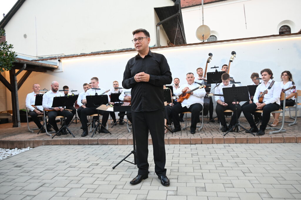 Tambura Pod Ljetnim Nebom (7)