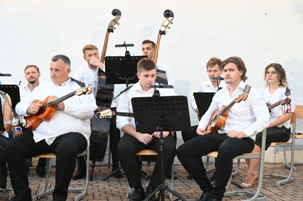 Tambura Pod Ljetnim Nebom (9)