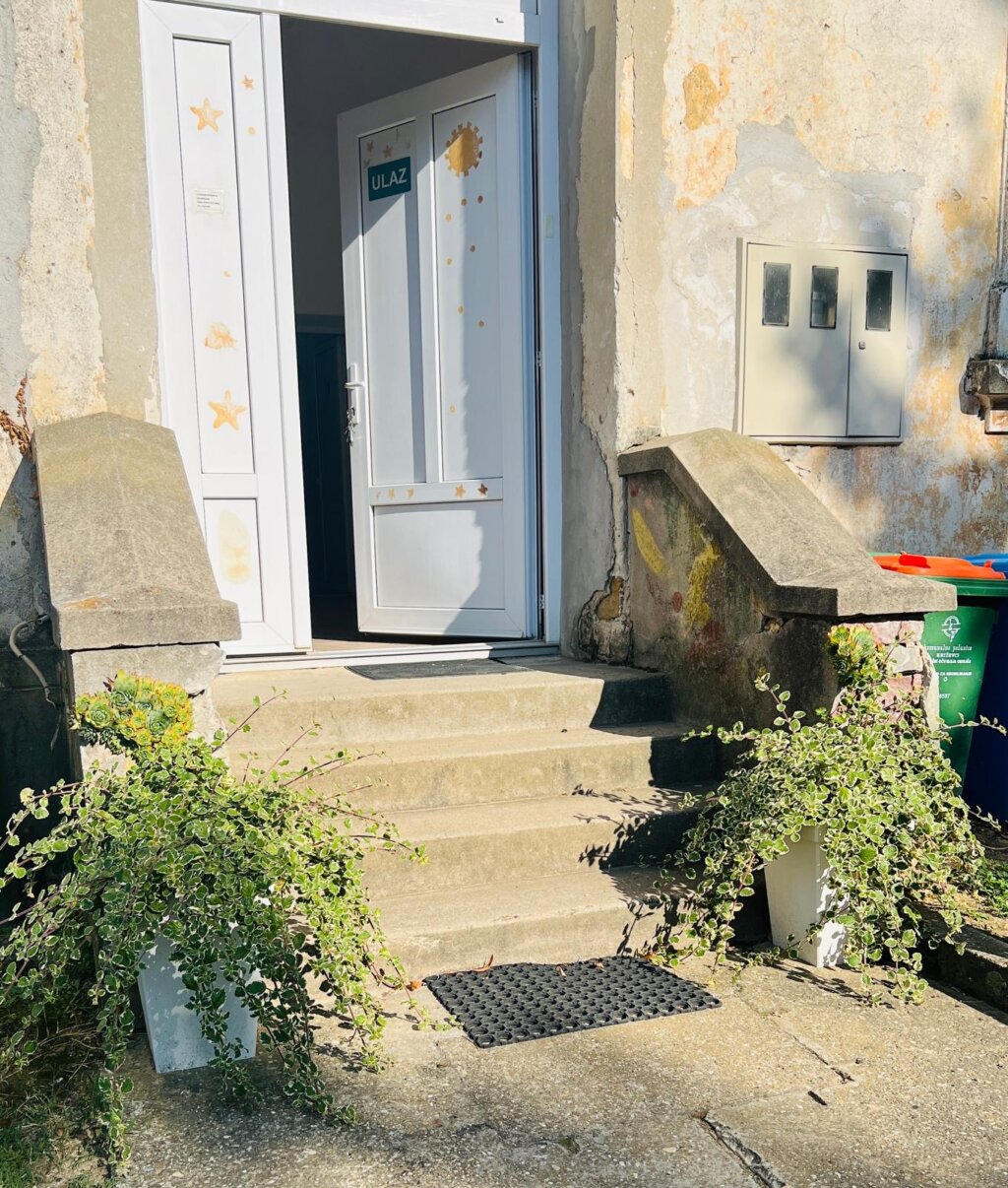 03672710 0605 46d0 9020 D6428682b422