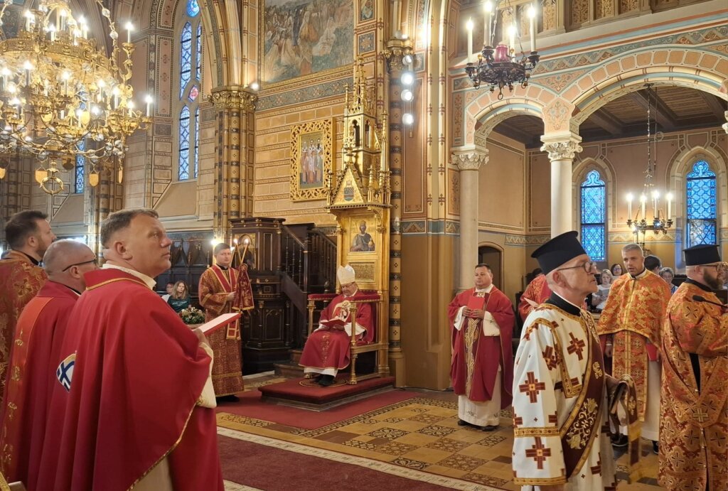 1c03a3d2 72ec 4c79 8729 65ae841c8ece