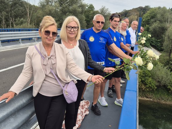 20250909 100049.jpg 648x432 Q85 Subsampling 2