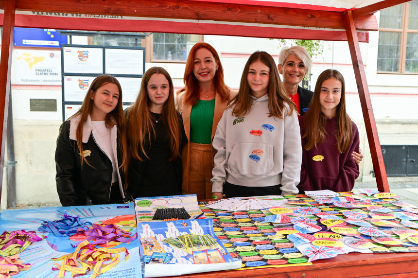 260925 Dan Jezika1jpg