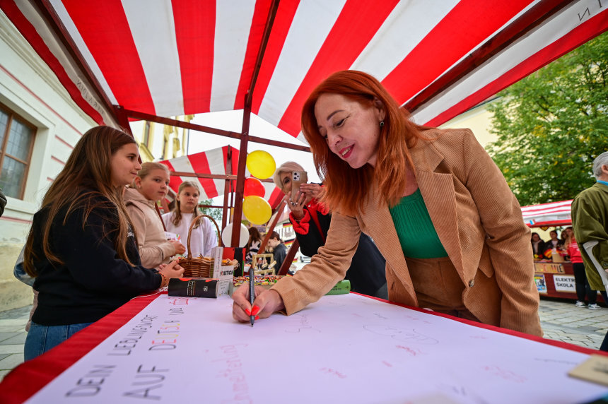 260925 Dan Jezika7jpg