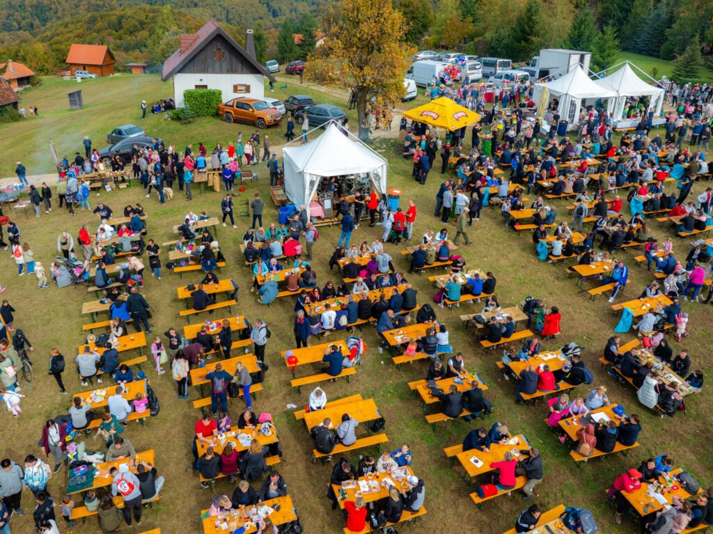 Turistička zajednica Svetog Ivana Zeline s manifestacijom Zelinska kestenijada ušla među 100 najboljih praksi održivog turizma