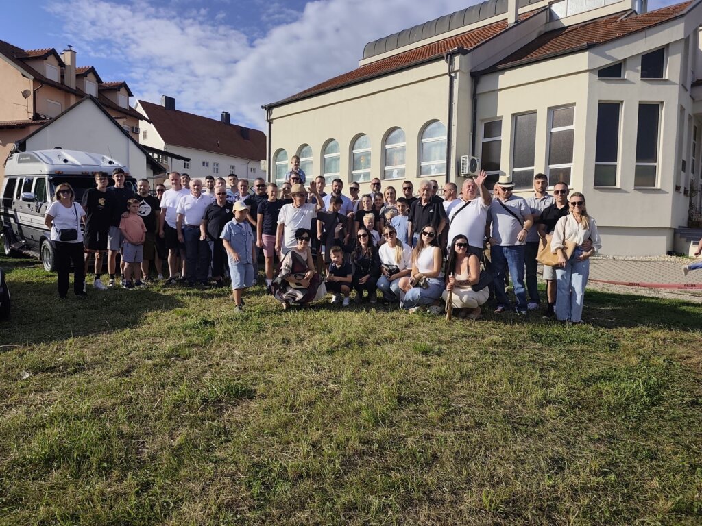 4b2a94d0 A3ea 4db6 B905 24e4159f35a2