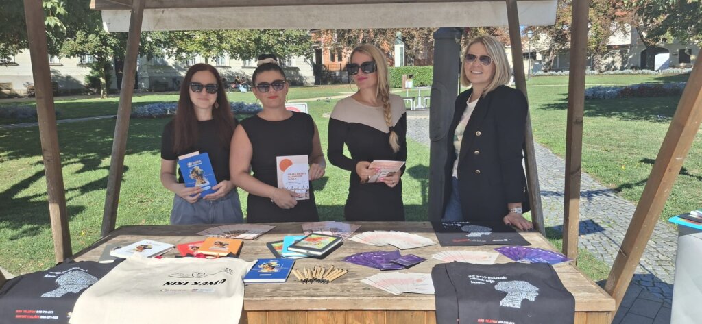 56995f5a 1d31 4b45 B7c8 Fcba403e25bc