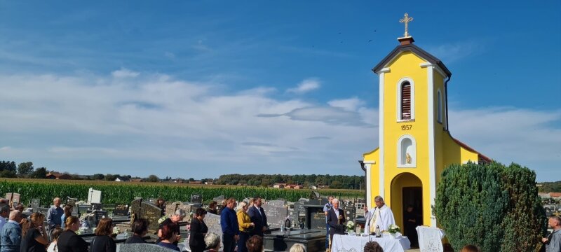 5a317826 E79e 4c6b 90ed 9241a47f3367 800x800 Equal