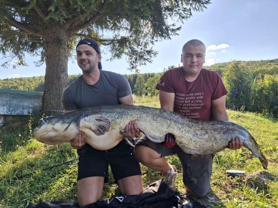 5b3e2a7e 594f 42ab A85c D87d8ca085c8