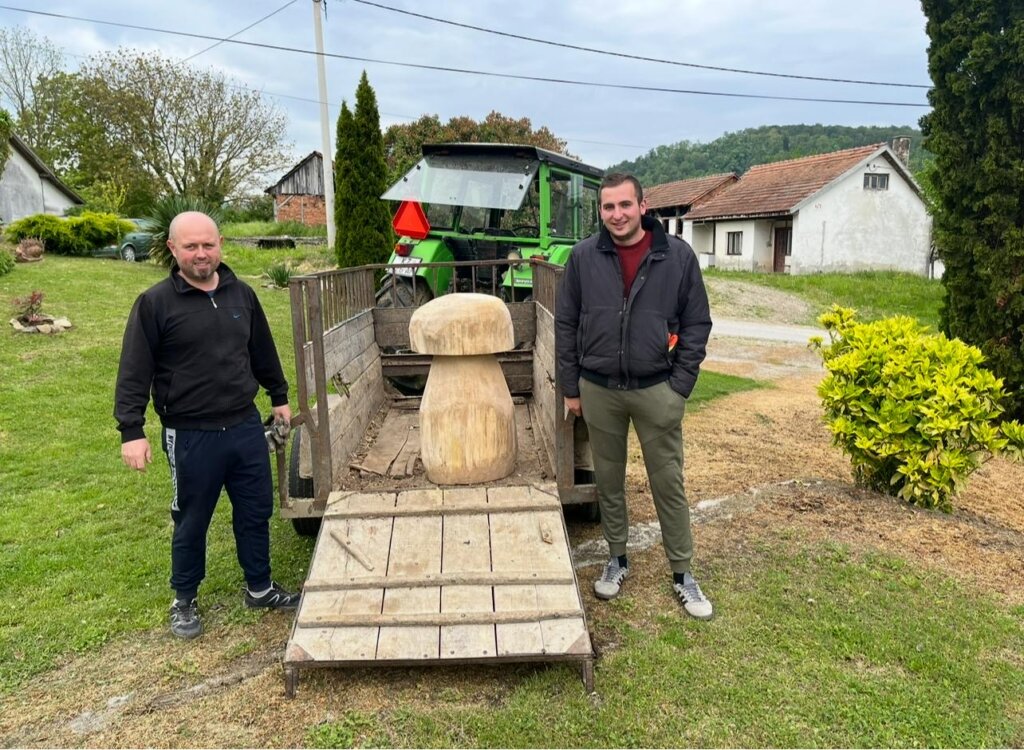 8bb930f6 63f7 4c36 88db 67ff380b80b3