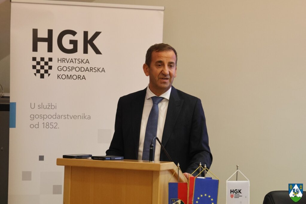 Cn9a2296 1024x682 Equal