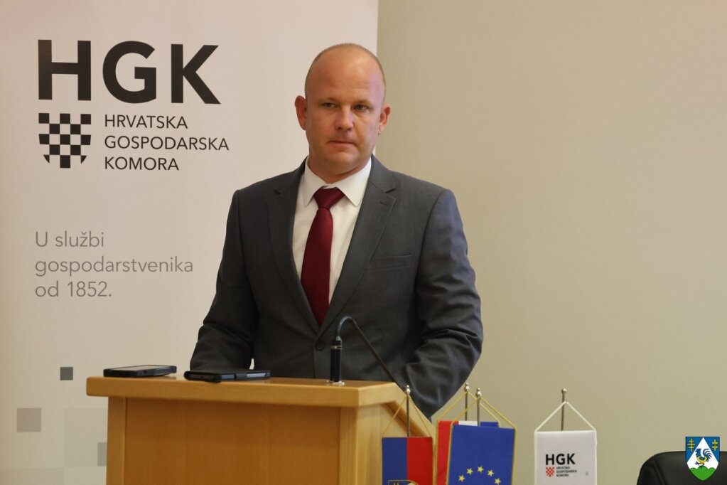 Cn9a2317 1024x682 Equal