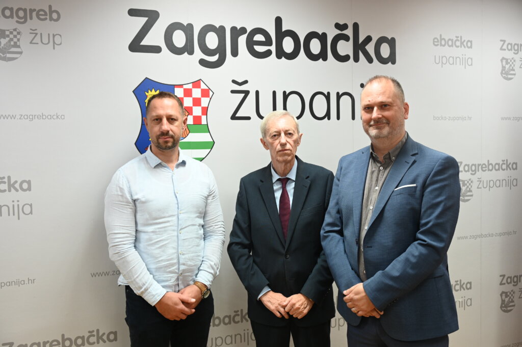 [FOTO/VIDEO] NOVA ŠKOLSKA GODINA U ZAGREBAČKOJ ŽUPANIJI Gotovo 31 tisuća učenika sjeda u školske klupe, a tu su i rekordne investicije u obrazovanje