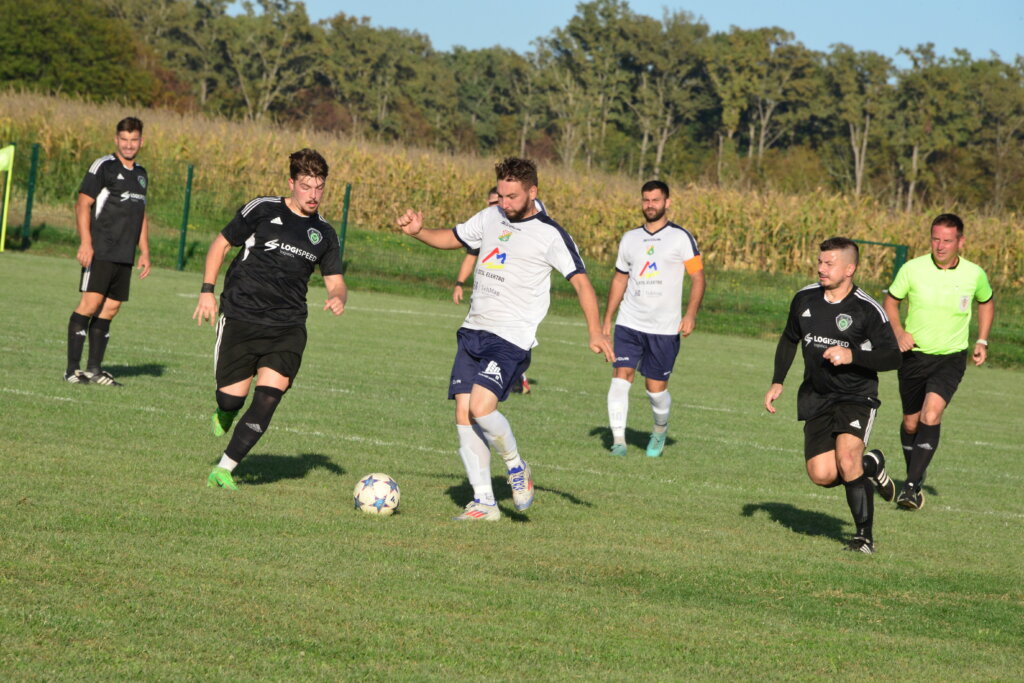 NOGOMET 2. ŽNL ISTOK Golovima Mlinarića Farkaš slavio u derbiju protiv Brcka