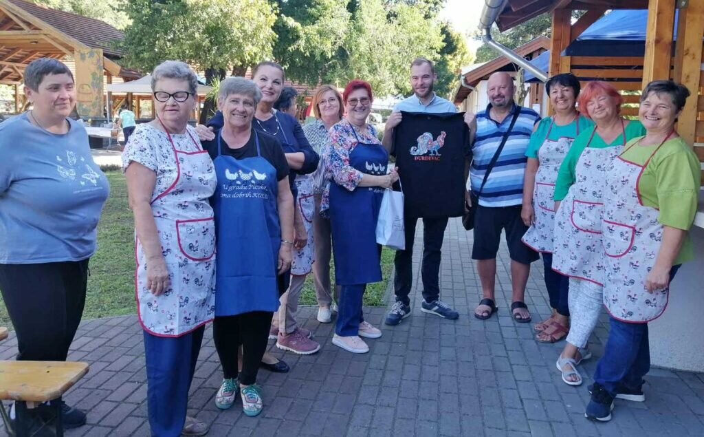 Udruga žena grada Đurđevca na Festivalu oraha: od pogače z oreji i vrhunskih delicija do Balatona