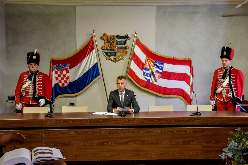 Knjiga Instalacija (7)