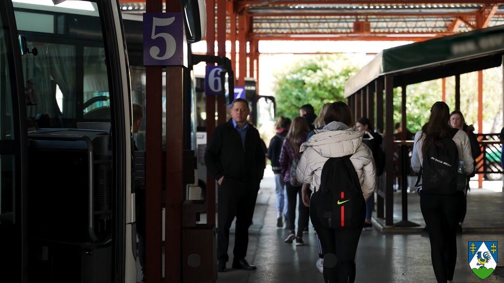 Osiguran besplatan prijevoz za sve srednjoškolce u Koprivničko-križevačkoj županiji, evo kako učenici mogu ostvariti to pravo