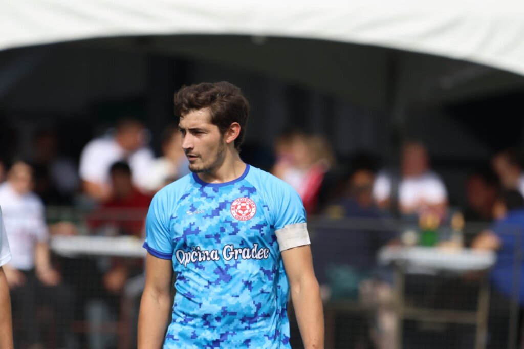 Photo 2025 09 14 16 44 25