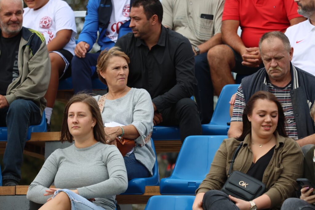 Photo 2025 09 14 16 44 27