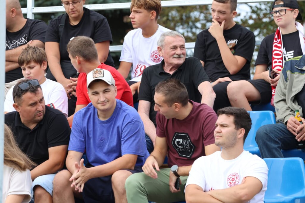 Photo 2025 09 14 16 44 27 2