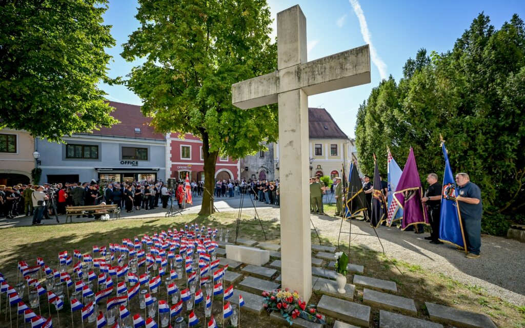 Polaganje Vijenaca (11) (1)