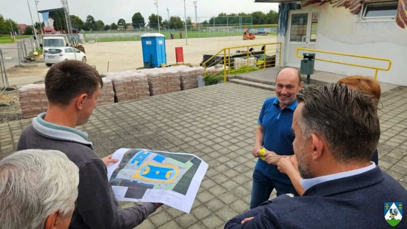 Whatsapp Image 2025 09 08 At 09.20.45 2 800x800 Equal