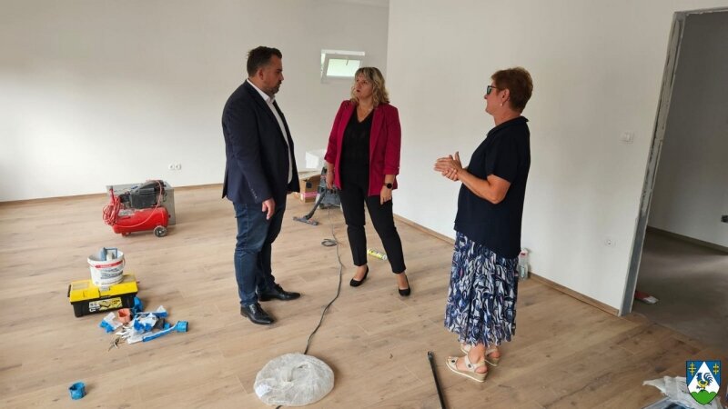 Whatsapp Image 2025 09 08 At 09.20.45 3 800x800 Equal