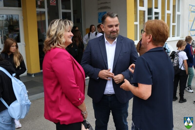 Whatsapp Image 2025 09 08 At 09.29.41 800x800 Equal