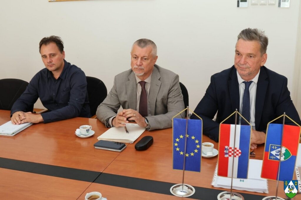 Whatsapp Image 2025 09 09 At 13.08.02 36 1024x682 Equal