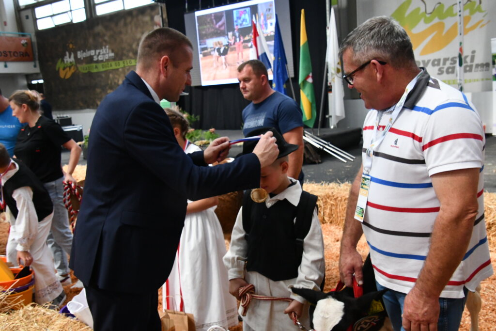 Bambino Kup 8972 (127)