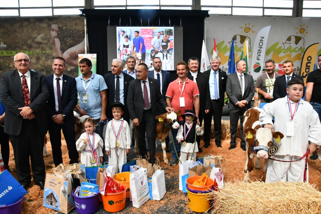 Bambino Kup 8972 (147)