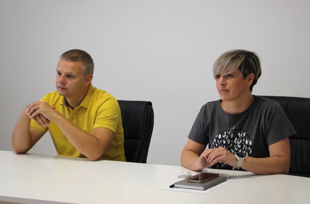 D8bdcd5a E02b 4bad 8a47 Fe3194f26902