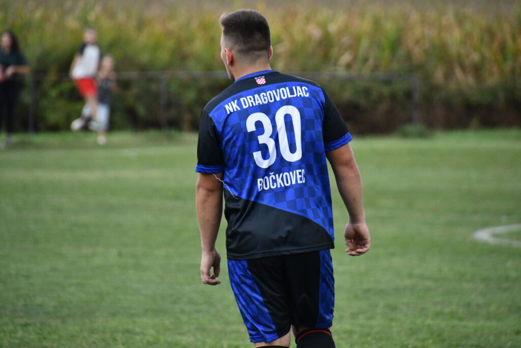 NOGOMET 3. ŽNL Pobjeda Sokola, težak poraz Dragovoljca