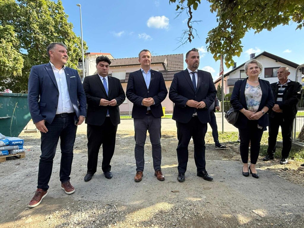 đurđevac Centar Za Starije (2)