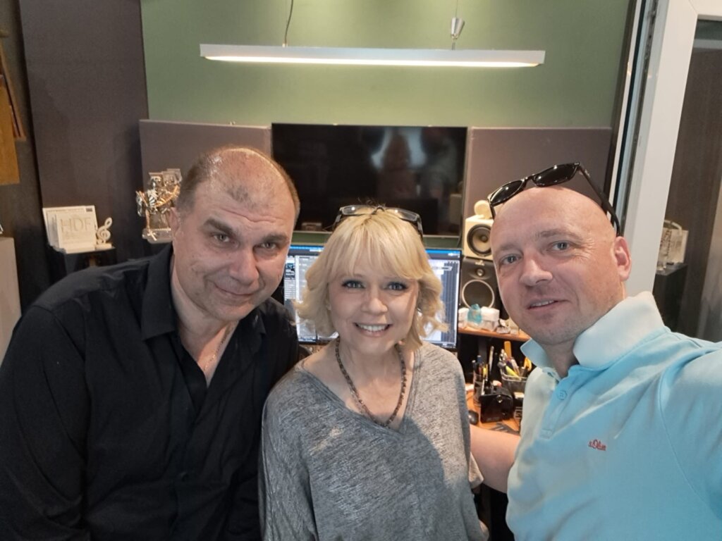 TJEDAN KAJKAVSKE KULTURE “Črlena hiža” vrbovečkog skladatelja Hrvoja Herčeka u izvedbi Tatiane Cameron Tajči