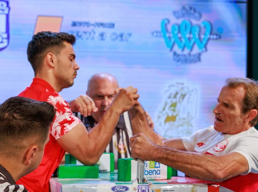 OBARANJE RUKE Vrlo dobri rezultati Mihaele Kogl i Dražena Kogla