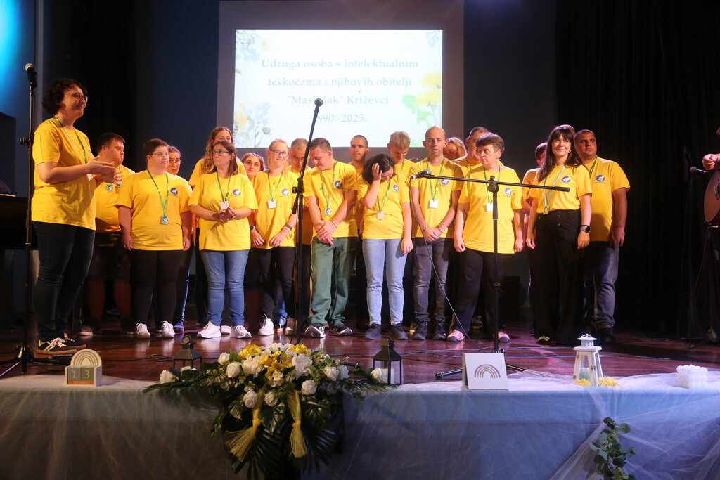[FOTO/VIDEO] Udruga Maslačak koncertom proslavila tri i pol desetljeća rada