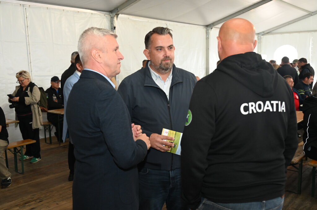 Oranje Državno 1203 (14)