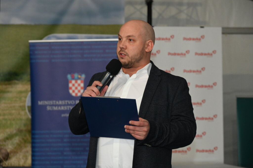 Oranje Državno 1203 (16)