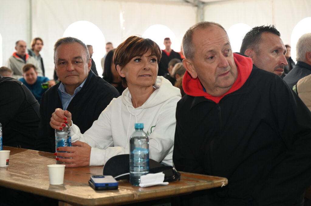 Oranje Državno 1203 (22)